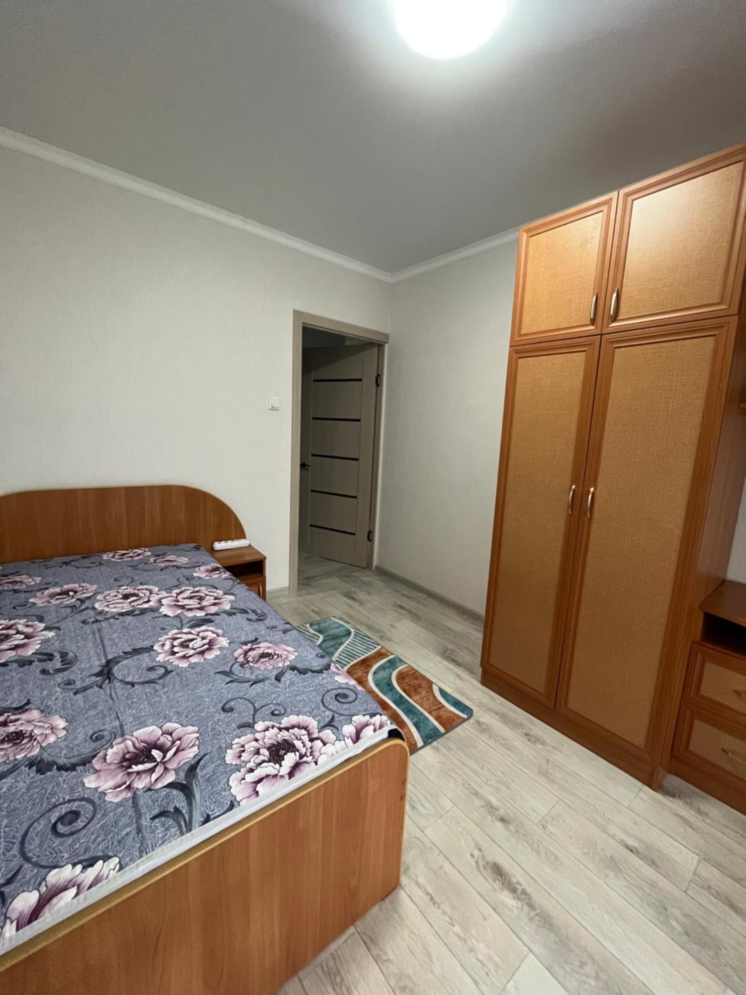 трёхкомнатная в центре борового Apartment